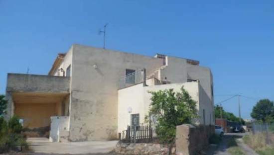 Vivienda unifamiliar adosada en Almazora - Castellón -