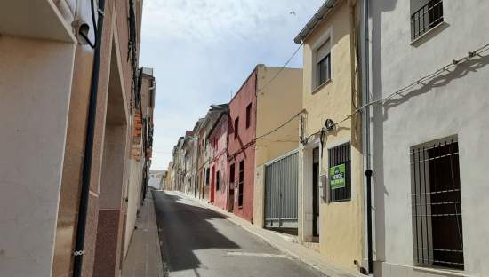 Unifamiliar Adosada en venta  en Calle Canalejas La Font De La Figuera Valencia