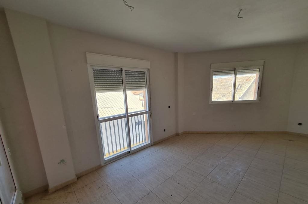 Unifamiliar Casa De Pueblo en venta  en Calle Jacinto Benavente, Murcia, Murcia