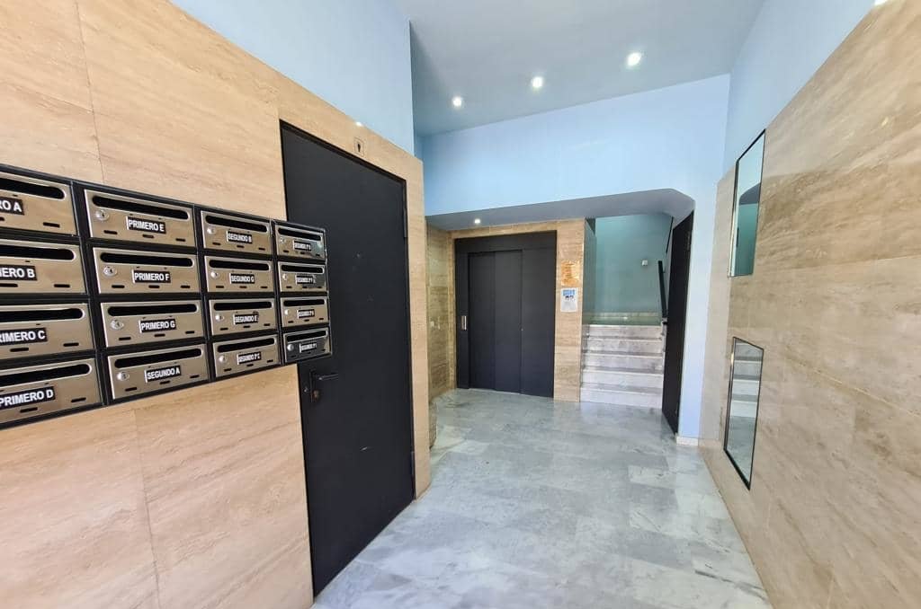 Unifamiliar Casa De Pueblo en venta  en Calle Jacinto Benavente, Murcia, Murcia