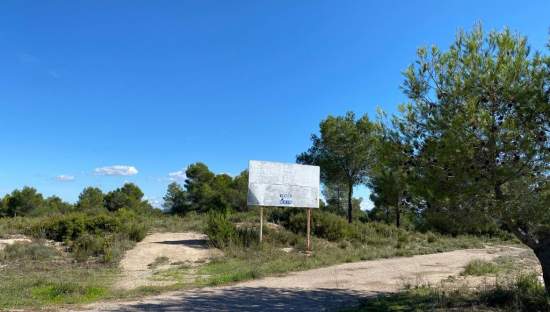 Adquiere suelo urbanizable residencial en calle la solana en MogenteMoixent por 102000 de 83752m