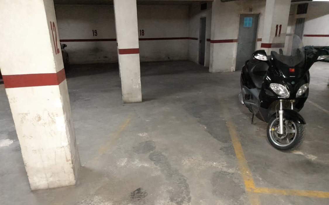 Garaje en venta  en Avenida Doctor Peset Aleixandre Valencia Valencia