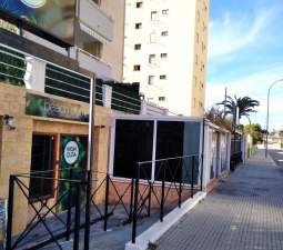 Local comercial disponible en ccamp morvedre edif bitacora Gandia por 82000 de 94m en condiciones de restauracin