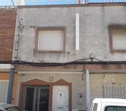 Casa Adosada en venta en Alcira, Valencia