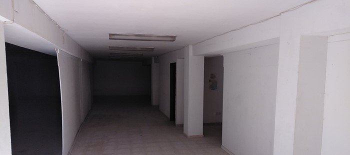Local comercial a la venta en calle plaza del mercat Almenara por 156600 de 535m en perfectas condiciones