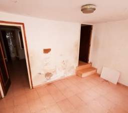 Compra casa en calle campana Coves de Vinrom les por 52000 de 96m y cinco habitaciones