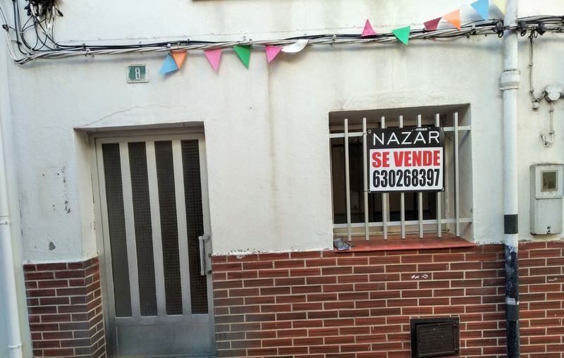 Compra casa en calle campana Coves de Vinrom les por 52000 de 96m y cinco habitaciones