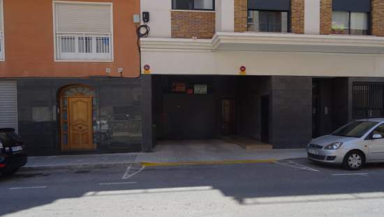 Garaje en venta  en Calle Mutxol Elche Alicante