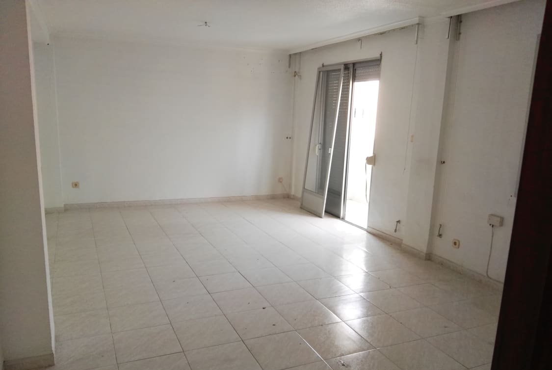 Piso en venta  en Calle Aguador J Hernandez Menor Villena Alicante