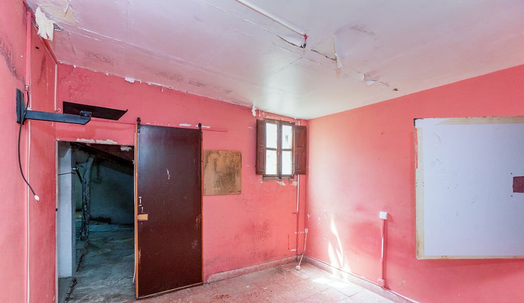 Casa De Pueblo en venta en Calle San Antonio Chiva Valencia