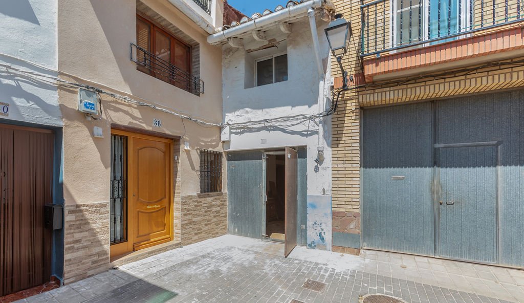 Casa De Pueblo en venta en Calle San Antonio Chiva Valencia