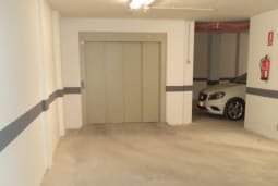 Garaje en venta en Calle Hermanos Pinzon Riba-Roja De Tria Valencia