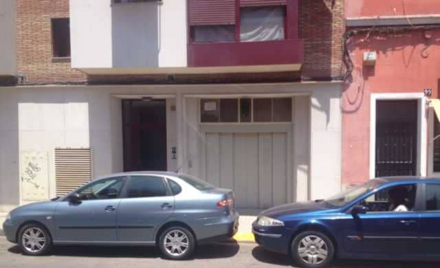 Garaje en venta en Avenida Josep Pau Margantoni Alzira Valencia