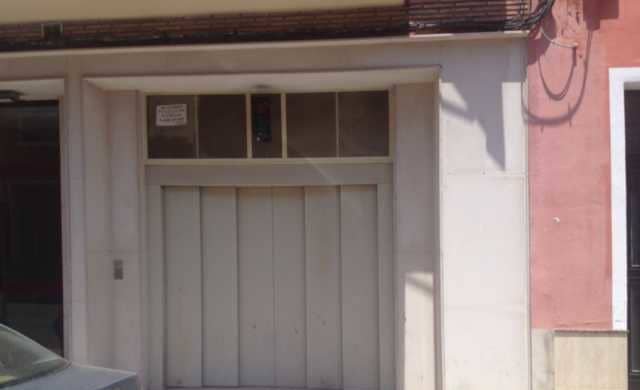 Garaje en venta en Avenida Josep Pau Margantoni Alzira Valencia