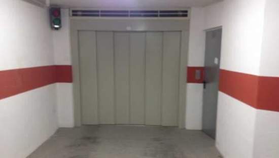 Garaje en venta en Avenida Josep Pau Margantoni Alzira Valencia