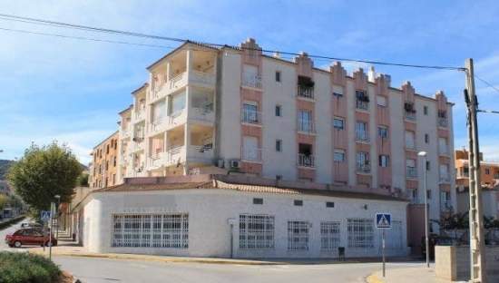 Garaje en venta  en Calle Els Maulets Pedreguer Alicante
