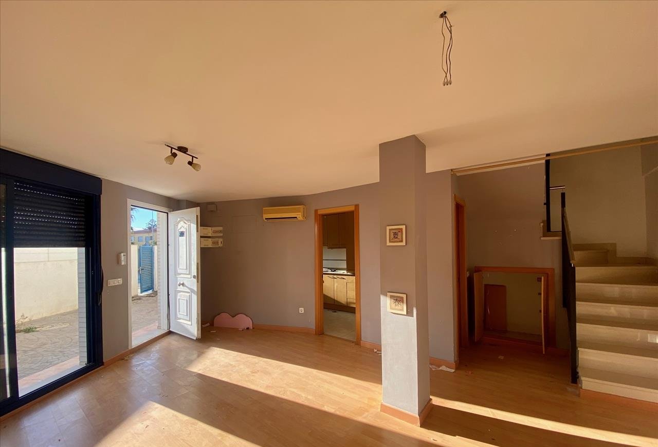 Casa Adosada En Venta En Mediterranea, Almazoraalmassora