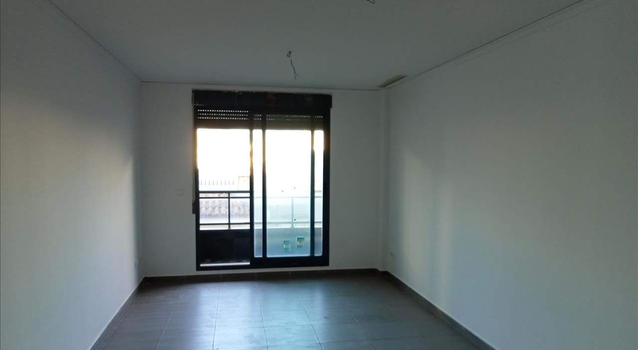 Piso En Venta En Ramon Y Cajal, Moncofa