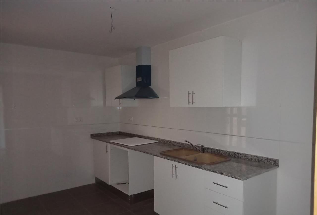 Piso En Venta En Ramon Y Cajal, Moncofa