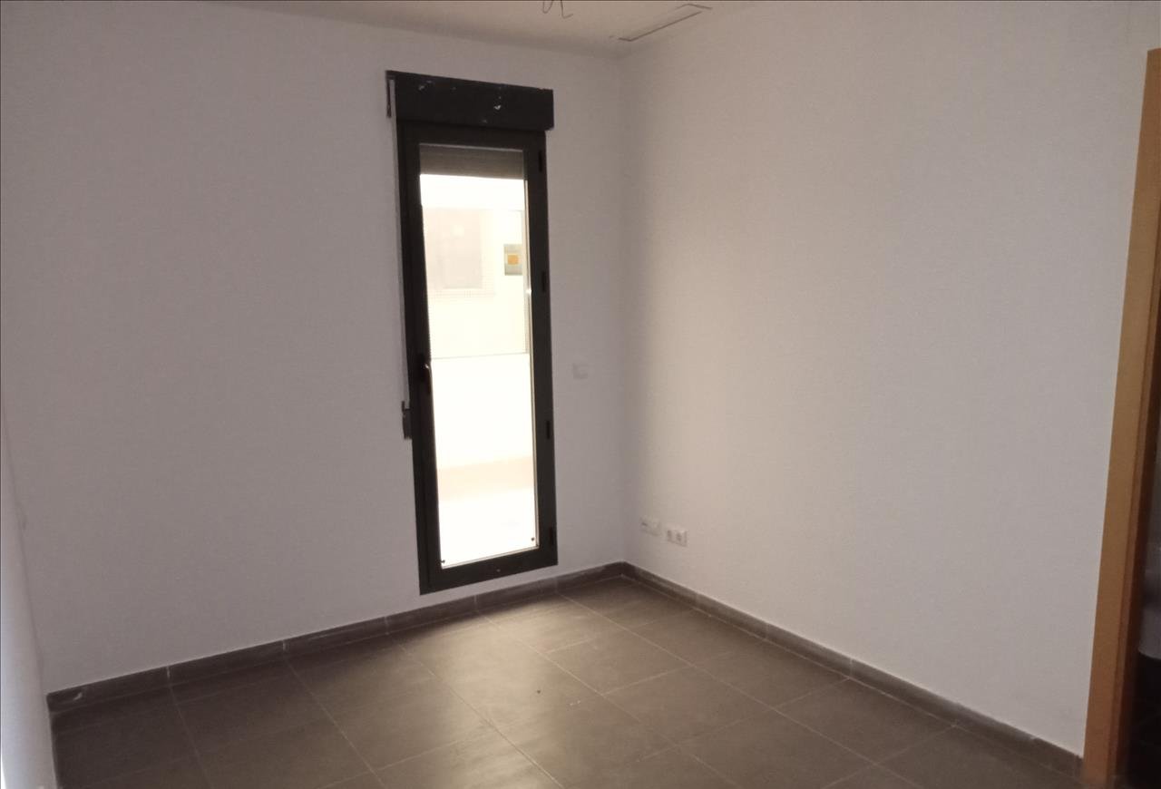 Piso En Venta En Ramon Y Cajal, Moncofa