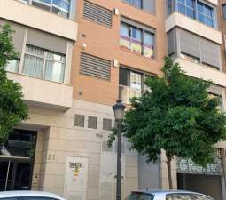 Local Comercial en venta  en Calle Literato Gabriel Miro Valencia Valencia