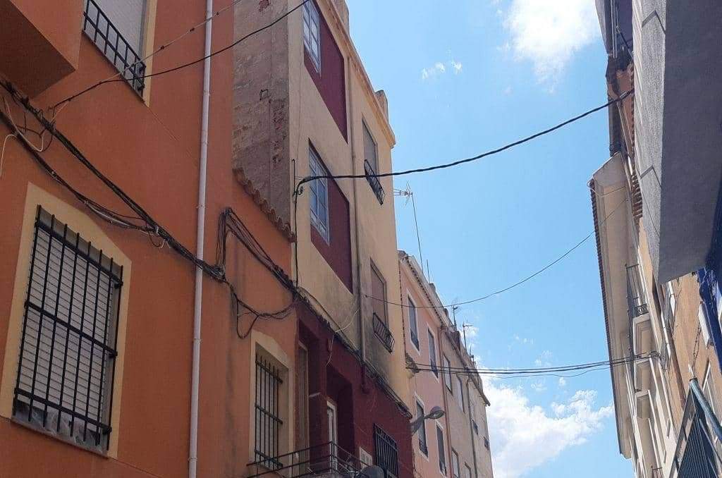 Piso en venta  en Calle Pizarro Abarn Murcia