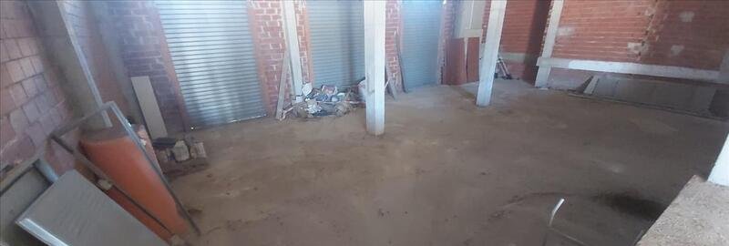 Local en venta en Cheste, Valencia