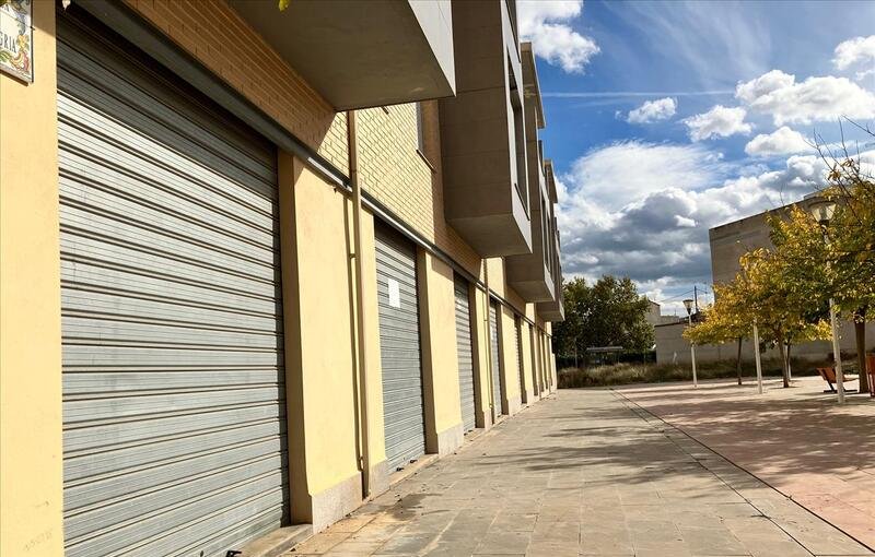 Local en venta en Cheste, Valencia
