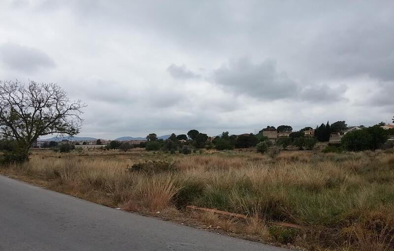 Suelo urbanizable residencial a la venta en calle safareig. paraje casablanca, parcela 270 del polig Pobla de Vallbona la de 2.752m