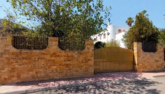 Piso En Venta En Cant De Laurora, Vall Duixó la