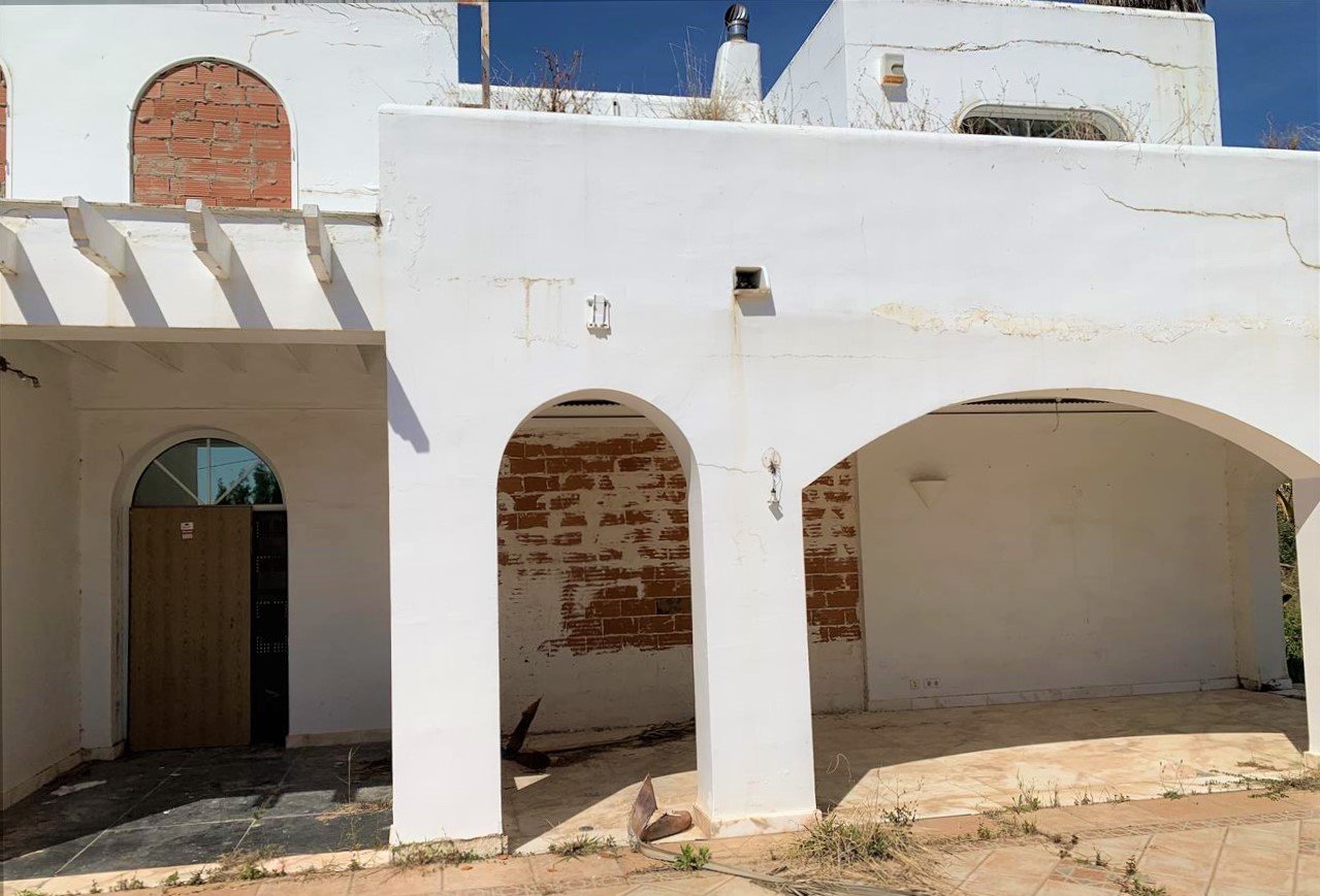 Piso En Venta En Cant De Laurora, Vall Duixó la