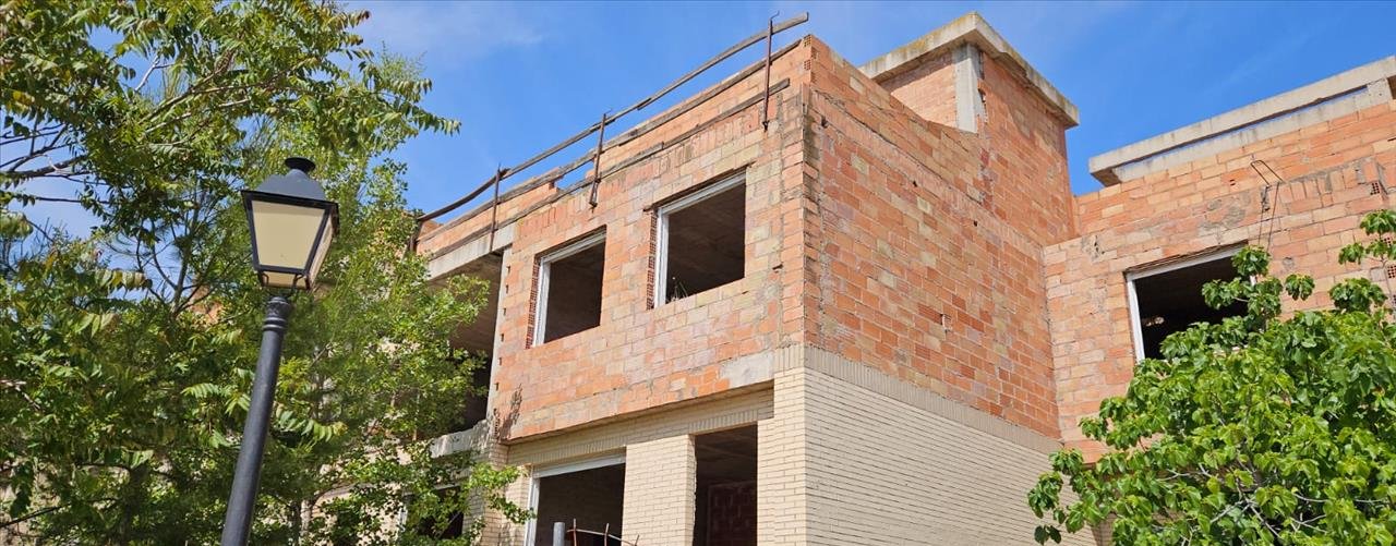 Suelo urbano residencial en venta en calle crevaeta en Figueroles de 2.476m