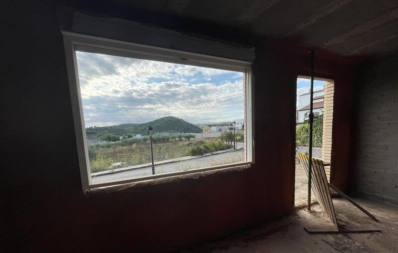 Suelo urbano residencial en venta en calle crevaeta en Figueroles de 2.476m