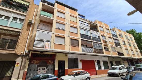 Local Comercial en venta  en Calle San Isidro Villena Alicante