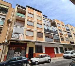 Local Comercial en venta  en Calle San Isidro Villena Alicante