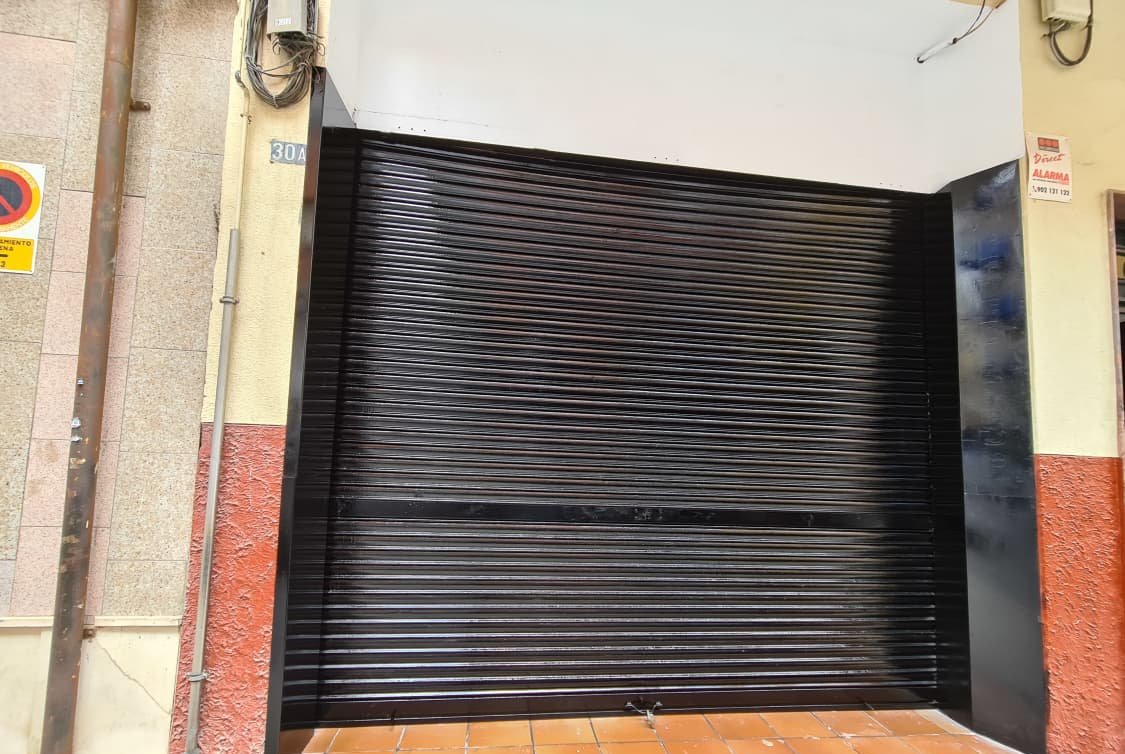 Local Comercial en venta  en Calle San Isidro Villena Alicante