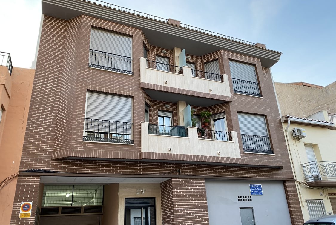 Aparcamiento en venta  en Calle Ricardo Romero Benifair De La Valldigna Valencia