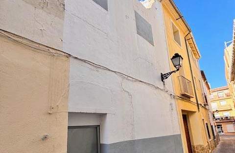 Unifamiliar Adosada en venta  en Calle Mestre Tormo Agullent Valencia