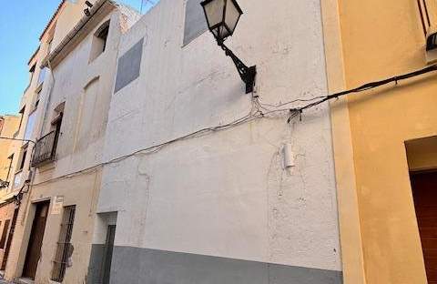 Unifamiliar Adosada en venta  en Calle Mestre Tormo Agullent Valencia