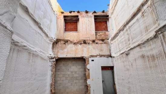 Unifamiliar Adosada en venta  en Calle Mestre Tormo Agullent Valencia