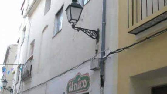 Unifamiliar Adosada en venta  en Calle Mestre Tormo Agullent Valencia