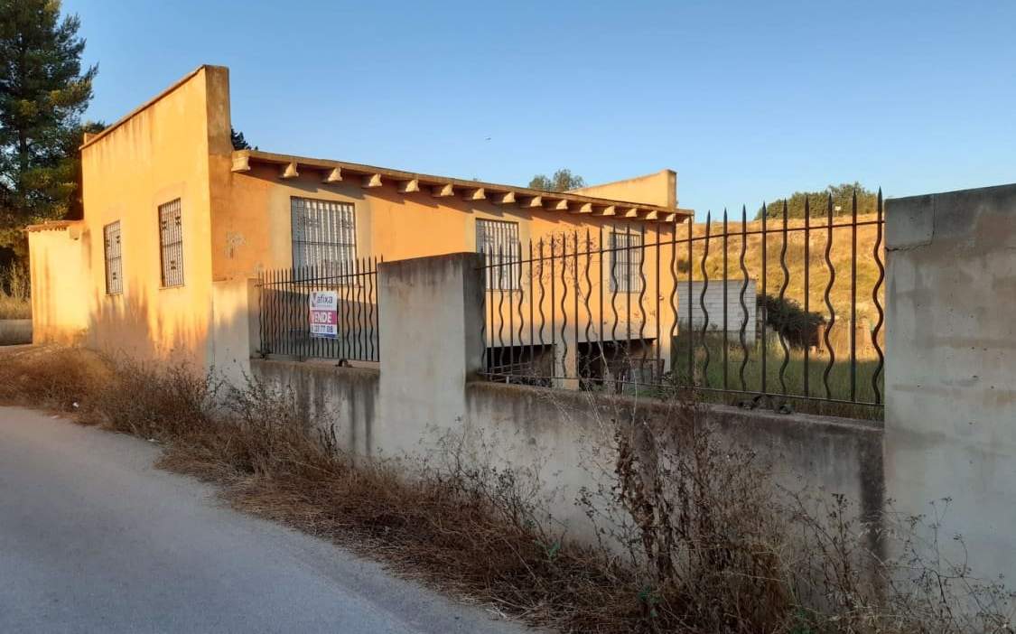 Chalet Independiente en venta en Calle Pol Catastral 1 Parcela 341 En Partid Valls Valencia