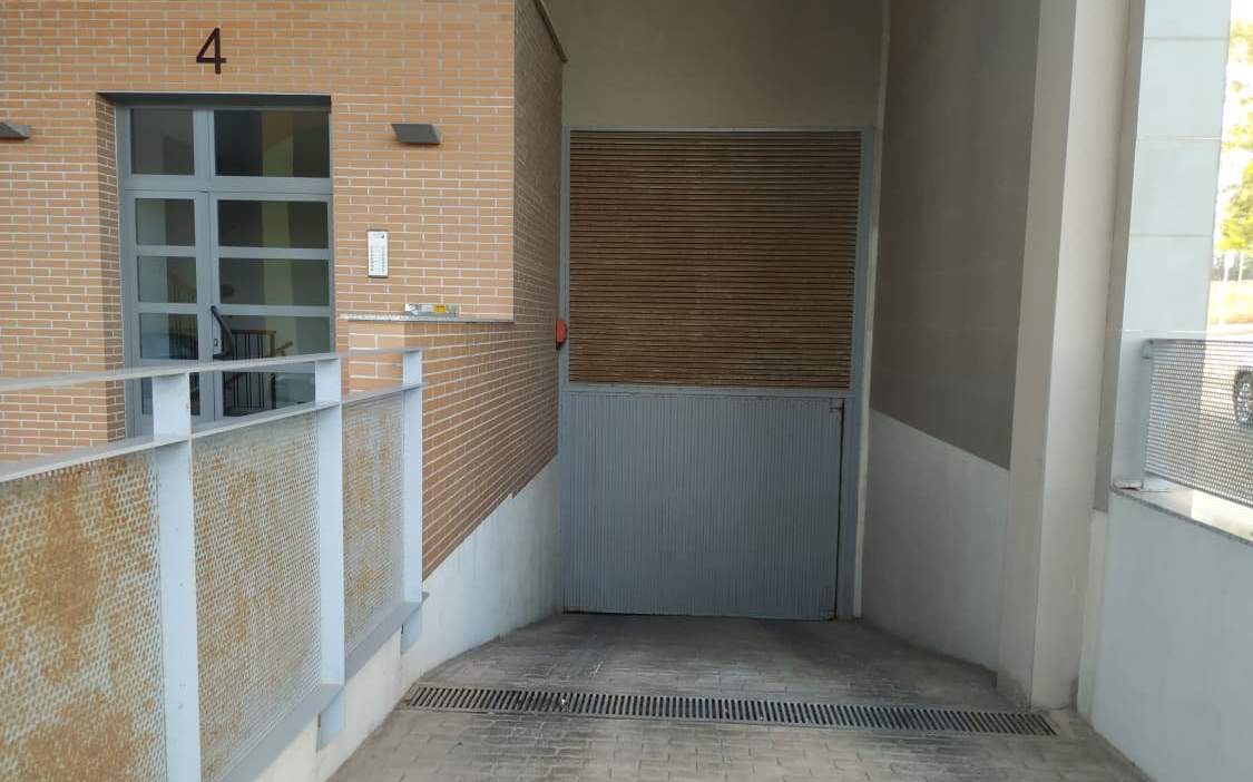 Local Comercial en venta  en Calle Lrida Santa Pola Alicante