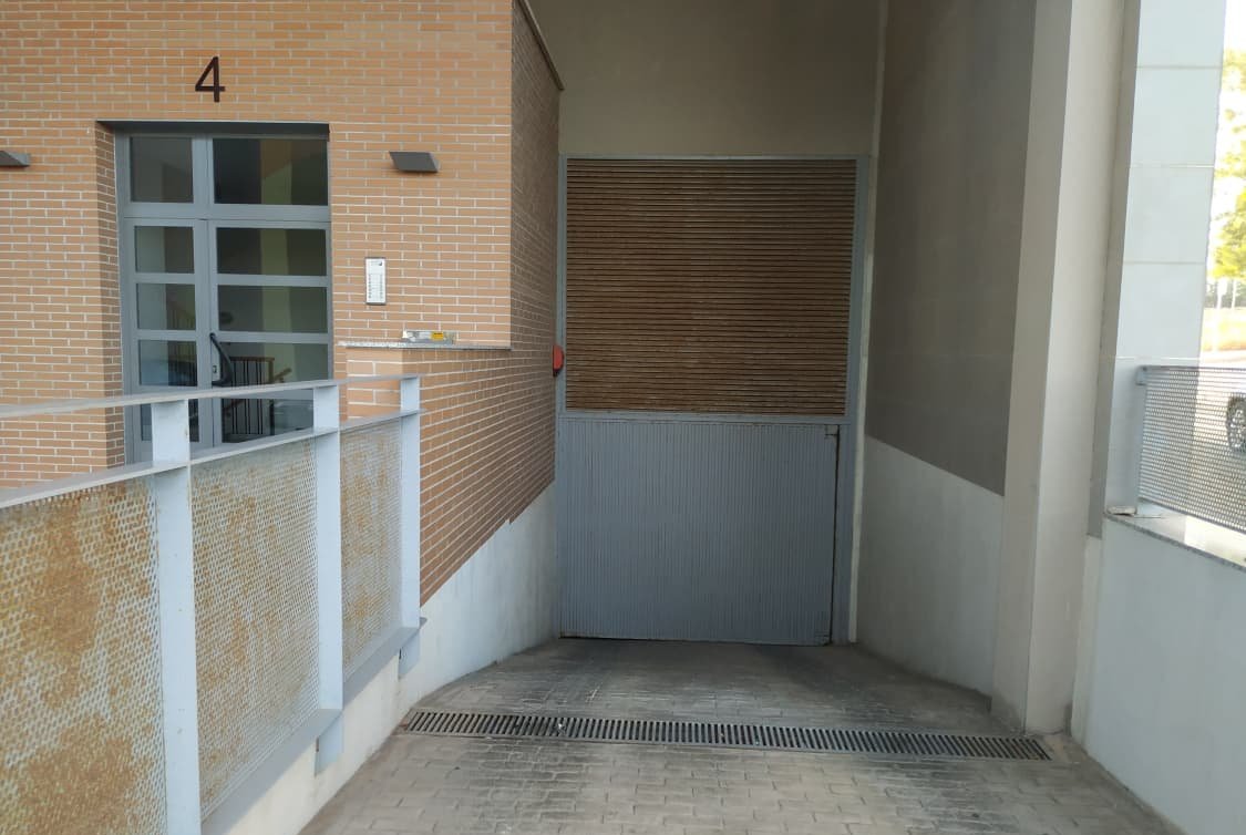Local Comercial en venta  en Calle Lrida Santa Pola Alicante