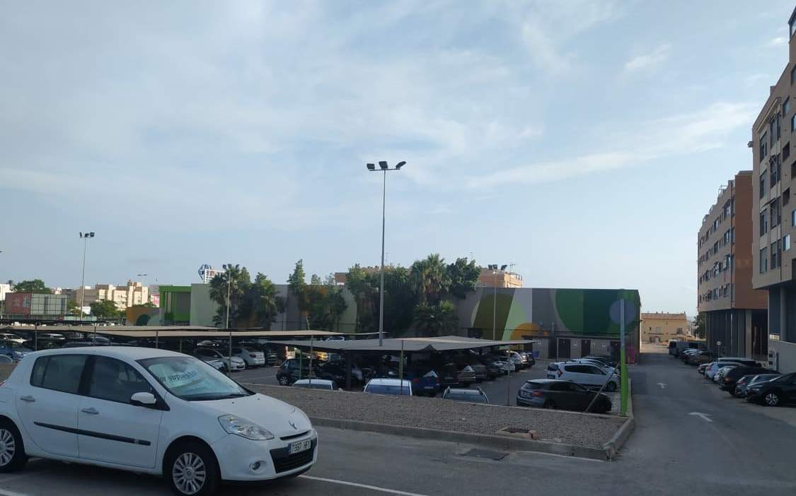 Local Comercial en venta  en Calle Lrida Santa Pola Alicante