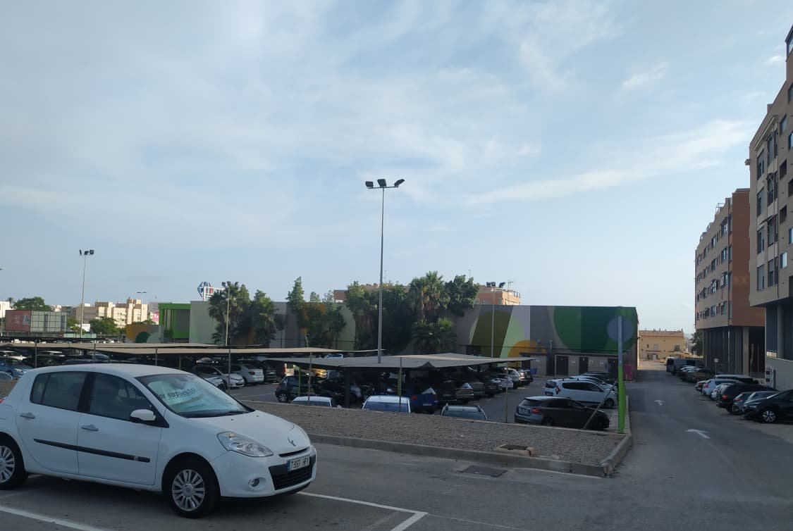 Local Comercial en venta  en Calle Lrida Santa Pola Alicante