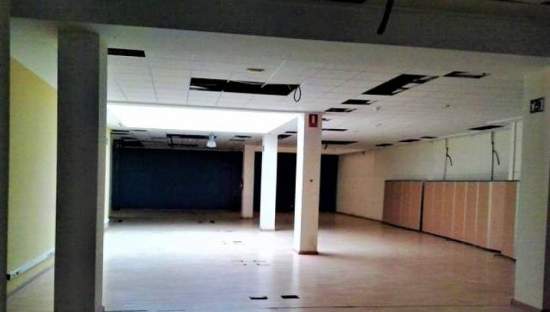 Local Comercial en venta  en Calle Vega Baixa Ondara Alicante