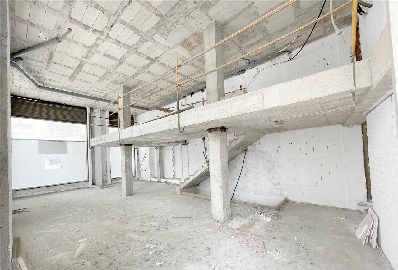 Se oferta local comercial por 133.770 de 244m en calle l u i el dos Tavernes de la Valldigna