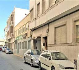 Garaje en venta en Calle Goya Novelda Alicante