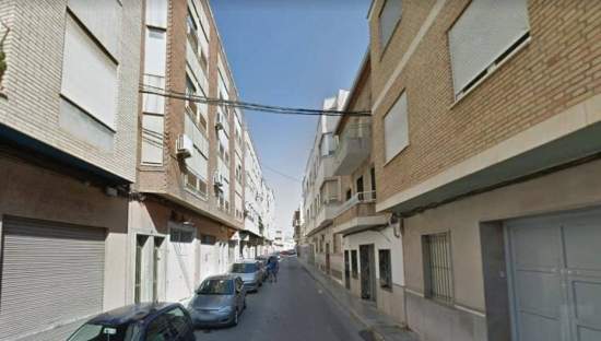 Garaje en venta en Calle Goya Novelda Alicante